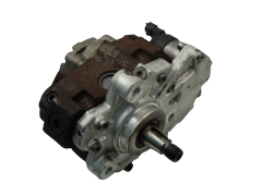 Einspritzpumpe 8200659759 0445010075 1.9 DCI Renault Opel Nissan