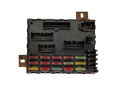 Sicherungskasten Relaiskasten Fiat 46443390 19927