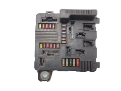 Steuergerät Renault UPC X84 N2 8200306032B S118399200E Siemens Steuergerät Renault UPC X84 N2 8200306032B S118399200E Siemens