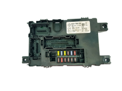 Sicherungskasten Relaiskasten Fiat 00517986150 28122166 Delphi 33687 Sicherungskasten Relaiskasten Fiat 00517986150 28122166 Delphi 33687