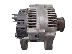 Lichtmaschine Generator Renault 7700424582 A13VI209 110A 2.0 Valeo