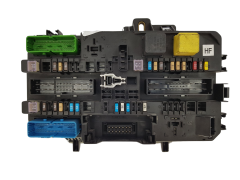 Steuergerät 13206758 5DK008669-62 Opel GM Hella 1552