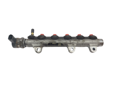 Einspritzleiste Renault Bosch 8200661279 0445214153 0281002753 2.0 DCI 60 