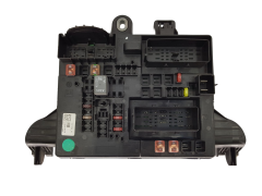 Sicherungskasten Relaiskasten 13277318 Opel GM 20352