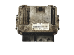 Steuergerät 0281011943 55556829 8973785710 2 Opel Bosch