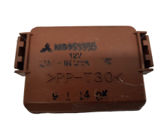Steuergerät Moduł BSI Mitsubishi MB953355 20277