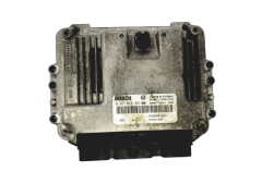 Steuergerät 0281013366 8200601334 8200631560 Renault Bosch 16678