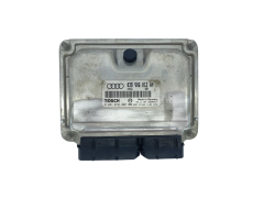 Steuergerät Audi 038906012AH 0281010200 Bosch 62637
