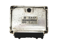 Steuergerät 0261208225 030906032DN Volkswagen Bosch 30267 Steuergerät 0261208225 030906032DN Volkswagen Bosch 30267