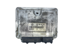 Steuergerät 038906013AB 0281001911 Seat Bosch 63861