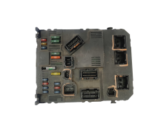 Steuergerät BSI F02-00 9650585780 S118085200I PSA Siemens 34949 Steuergerät BSI F02-00 9650585780 S118085200I PSA Siemens 34949