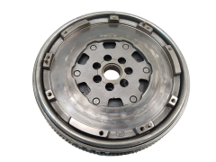 Zweimassenschwungrad 415040010 7701476621 123003948R 1.5 dci Renault LUK S18 Zweimassenschwungrad 415040010 7701476621 123003948R 1.5 dci Renault LUK S18