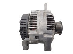 Lichtmaschine Generator Renault 7700105539 A13V195 110A Valeo