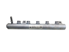 Einspritzleiste Kraftstoffverteiler H8201323501 175214823R 1.6 DCI Renault Opel