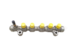 Einspritzleiste Kraftstoffverteiler 0445214080 8200378705 2,2 dci Renault Einspritzleiste Kraftstoffverteiler 0445214080 8200378705 2,2 dci Renault