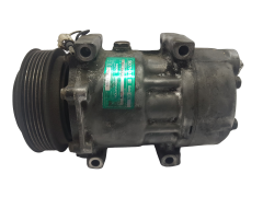 Kompressor Klimaanlage 7700111289 SD7H15 8074 Renault Laguna I Sanden 6943 Kompressor Klimaanlage 7700111289 SD7H15 8074 Renault Laguna I Sanden 6943
