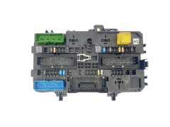 Sicherungskasten Relaiskasten 13222173 5DK008669-33 Opel  GM Hella