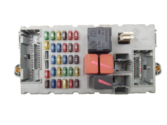 Sicherungskasten Relaiskasten Fiat Punto 2 46774357 46774360