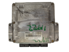 Steuergerät 0281010819 8200039569 8200166362 Renault Bosch 3013