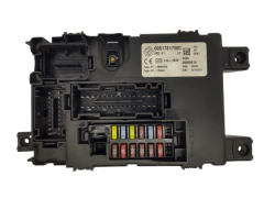 Sicherungskasten Relaiskasten Fiat 00517817580 28050016 Delphi Sicherungskasten Relaiskasten Fiat 00517817580 28050016 Delphi
