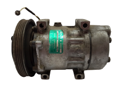 Kompressor Klimaanlage Klimakompressor Renault Safrane 7700871663 SD7H15 7857B Kompressor Klimaanlage Klimakompressor Renault Safrane 7700871663 SD7H15 7857B