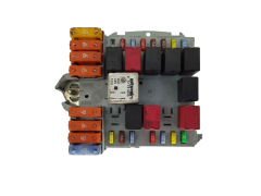 Sicherungskasten Relaiskasten Fiat 51738102 0051738102057657 Delphi 19949