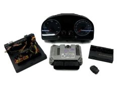 ad8-jj1000eby