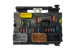 Steuergerät BSM-L10-00 9661086980 PSA Delphi 2065 Steuergerät BSM-L10-00 9661086980 PSA Delphi 2065
