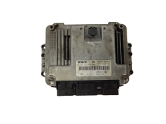 Steuergerät 0281012589 8200527725 8200527756 Renault Bosch 18635