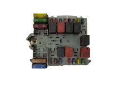 Sicherungskasten Relaiskasten Fiat 46846109 57657 0046846109057657 Sicherungskasten Relaiskasten Fiat 46846109 57657 0046846109057657