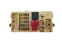 Sicherungskasten Relaiskasten Fiat 51711824 NPL 46778898 Magneti Marelli 19819