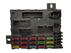 Sicherungskasten Relaiskasten Fiat 46443390 20126