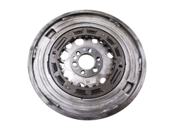 Schwungrad A2810106800 123103115R Renault Smart Dacia