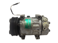 Kompressor Klimaanlage 7700859676D SD7H15 7815B Renault Laguna I Sanden 6929 Kompressor Klimaanlage 7700859676D SD7H15 7815B Renault Laguna I Sanden 6929