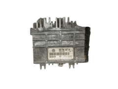 Steuergerät VW Seat 030906027AK 0261203930 Bosch 42792