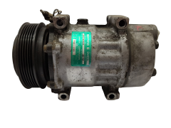 Klimakompressor 7700111289 SD7H15 8074A Renault Laguna I Sanden 6961 Klimakompressor 7700111289 SD7H15 8074A Renault Laguna I Sanden 6961