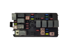 Sicherungskasten Relaiskasten Chevrolet 96427973 Tyco 20202
