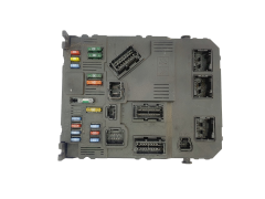 Steuergerät BSI E02-00 9653667680 S118085220E PSA Siemens 34959