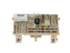 Sicherungskasten Relaiskasten Ford 4M5T-14A073-CF 519099501 Sicherungskasten Relaiskasten Ford 4M5T-14A073-CF 519099501