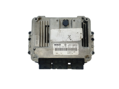 Steuergerät 0281012589 8200527725 8200527756 Renault Bosch 35696