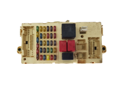 Sicherungskasten Relaiskasten Alfa Romeo 51711428 NPL 46558758 501208570100 410