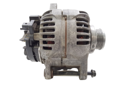 Lichtmaschine Generator Renault 8200122976 0124525028 150A 1.5 DCI Bosch 1145 Lichtmaschine Generator Renault 8200122976 0124525028 150A 1.5 DCI Bosch 1145