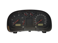 Tacho Kombiinstrument Golf MK4 1J0920802G 0263618033 2555