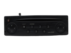 Cd-Radio Renault Laguna 2 8200002607 --C 22DC279/62Z 3653 Cd-Radio Renault Laguna 2 8200002607 --C 22DC279/62Z 3653