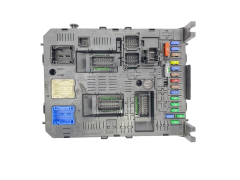 Steuergerät BSI04EV2 9812189480 PSA Johnson Controls Steuergerät BSI04EV2 9812189480 PSA Johnson Controls