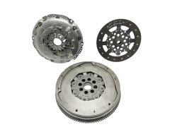 Zweimassenrad + Kupplung Neu 8201004711 7701478942 LUK 7701476589 Renault Zweimassenrad + Kupplung Neu 8201004711 7701478942 LUK 7701476589 Renault