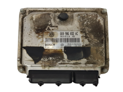 Motorsteuerung Seat 6K0906032AC 0261207228 Bosch Motorsteuerung Seat 6K0906032AC 0261207228 Bosch