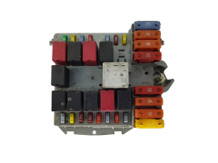 Sicherungskasten Relaiskasten Fiat 51738103 0051738103057657