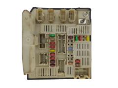 Steuergerät USM-X61 N2 8200451902 519220206 Renault 1472 Steuergerät USM-X61 N2 8200451902 519220206 Renault 1472
