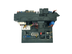 Steuergerät Moduł Mercedes 2115457601 Temic 